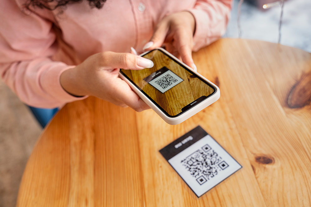 scan qr code (story)