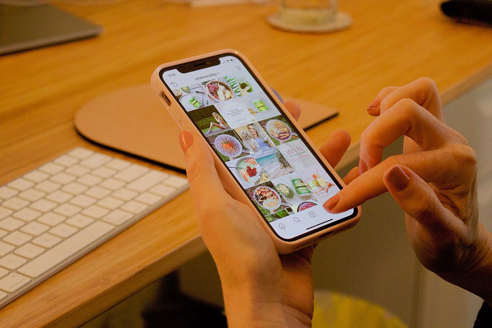 instagram advertising, instagram guides